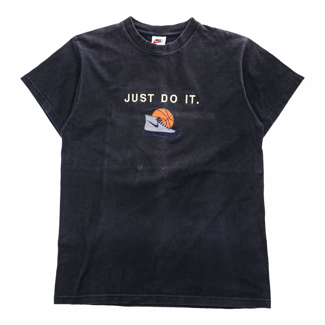NIKE 90年代 USA製 ヴィンテージ Tシャツ M ブラック フェード 刺繍 JUST DO IT. バスケット グラフィック プリント