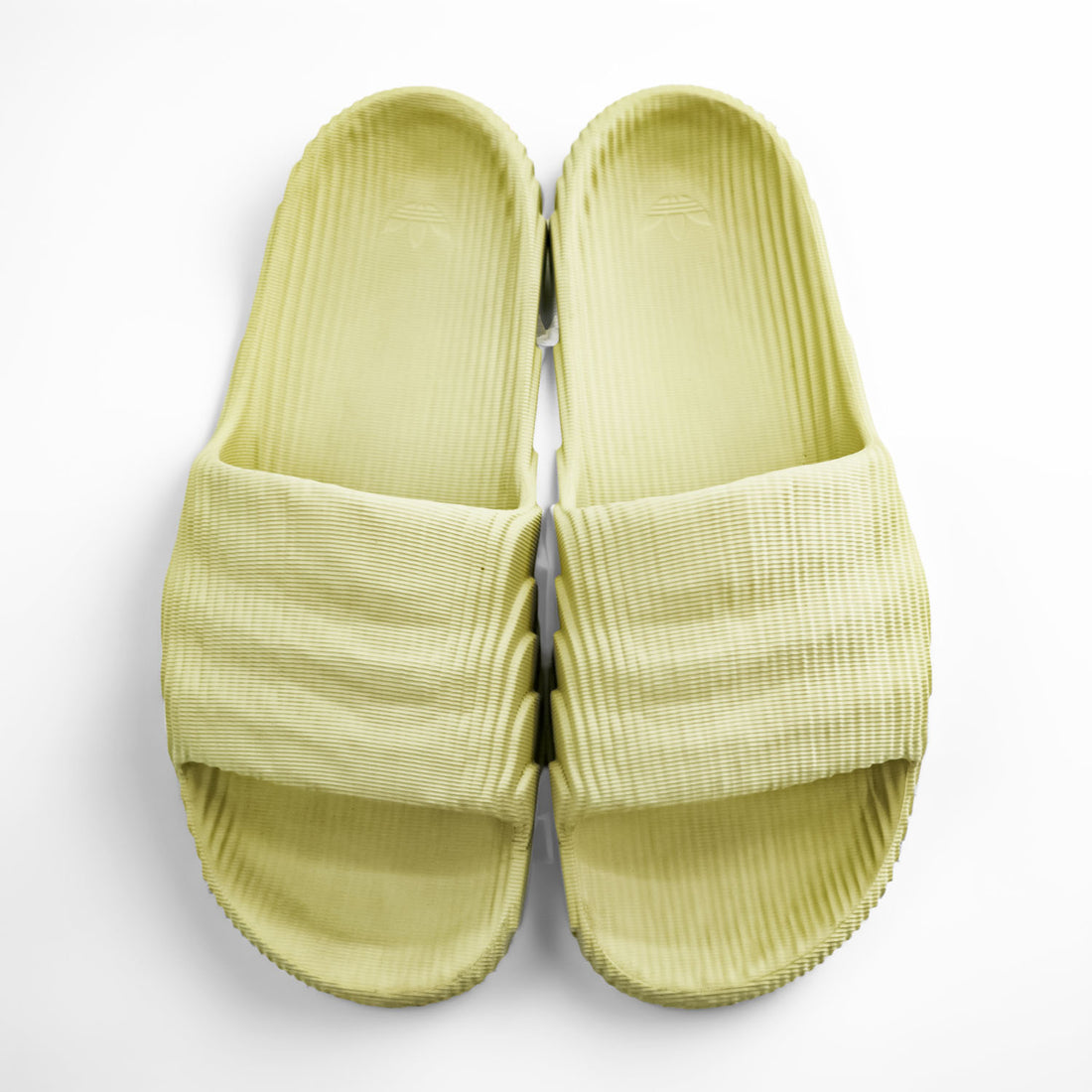 adidas originals アディレッタ22 ADILETTE 22 SLIDE スライド サンダル 28.5cm ベージュ テクスチャードEVA