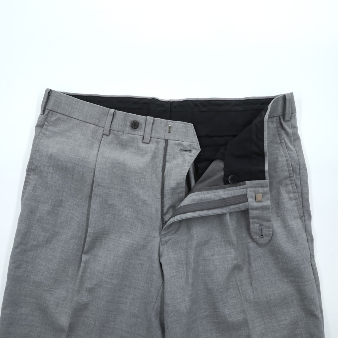 BURBERRY LONDON 日本製 スラックス パンツ XL グレー タック プリーツ