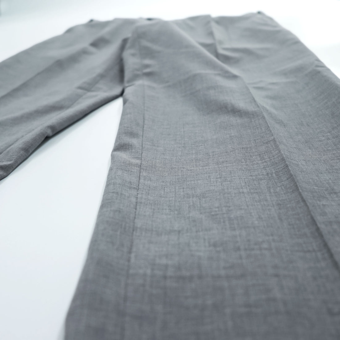 BURBERRY LONDON 日本製 スラックス パンツ XL グレー タック プリーツ
