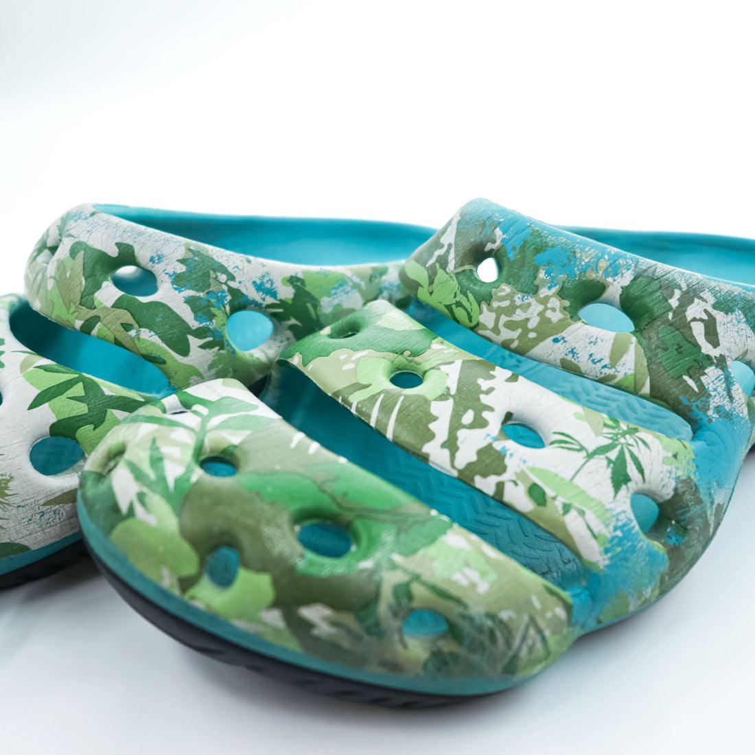 KEEN ヨギ YOGUI ARTS クロッグ サンダル 29cm グリーン ブルー × ELNEST CREATIVE ACTIVITY カモフラ 総柄 BOOKTREE CAMO