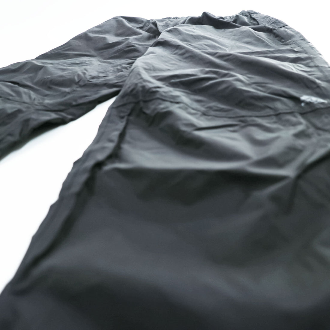 NIKE ACG 00年代 ヴィンテージ トラックパンツ ジャージ M ブラック リップストップ 防水 STORM FIT サイドジップ スリット スナップボタン