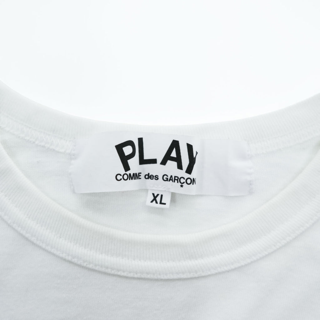 PLAY Comme des Garcons Red Heart Emblem White Cotton T-Shirt Made in Japan Size XL AZ-T108