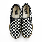 VANS チェッカー スリッポン CHECKER SLIP ON スニーカー 26cm ブラック ホワイト フラッグチェック ガムソール キャンバス V98CL