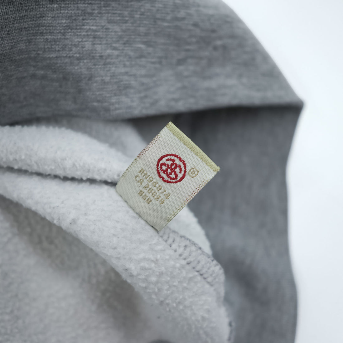 STUSSY 00年代 USA製 ヴィンテージ ジップパーカー L グレー 裏起毛 バックプリント クラウン クロスボーン