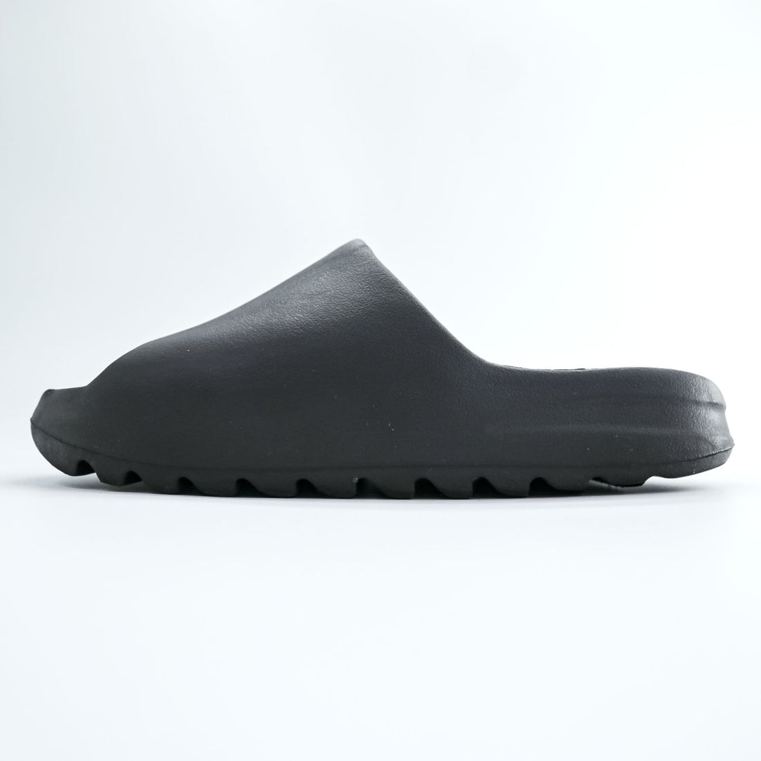 adidas イージースライド YEEZY SLIDE サンダル 27cm ブラック 厚底 フォーム
