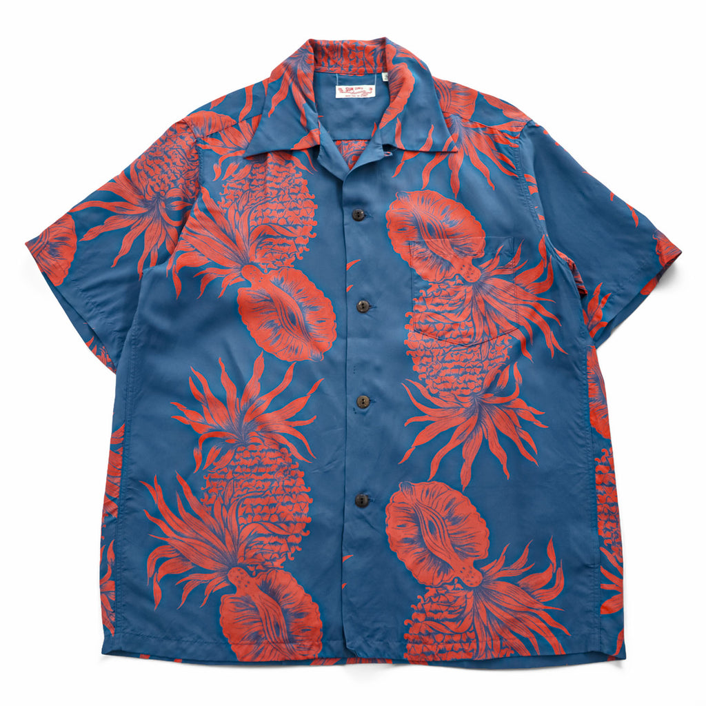 Sun Surf SS35551 Rayon Hawaiian Aloha Shirt Blue Red Pineapple Hibiscus Print Made in Japan Men’s M