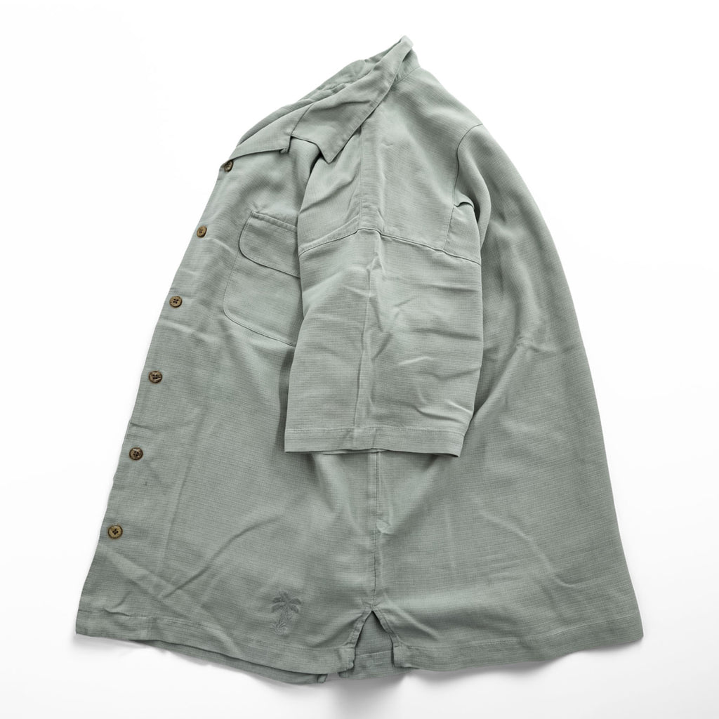 Tommy Bahama 100% Silk Camp Shirt Gray Sage Short Sleeve Open Collar Resort Shirt Men’s M