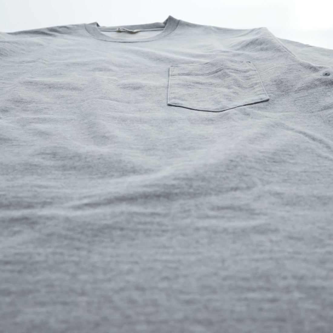 AURALEE 日本製 ポケット Tシャツ STAND UP TEE L グレー A6ST01SU