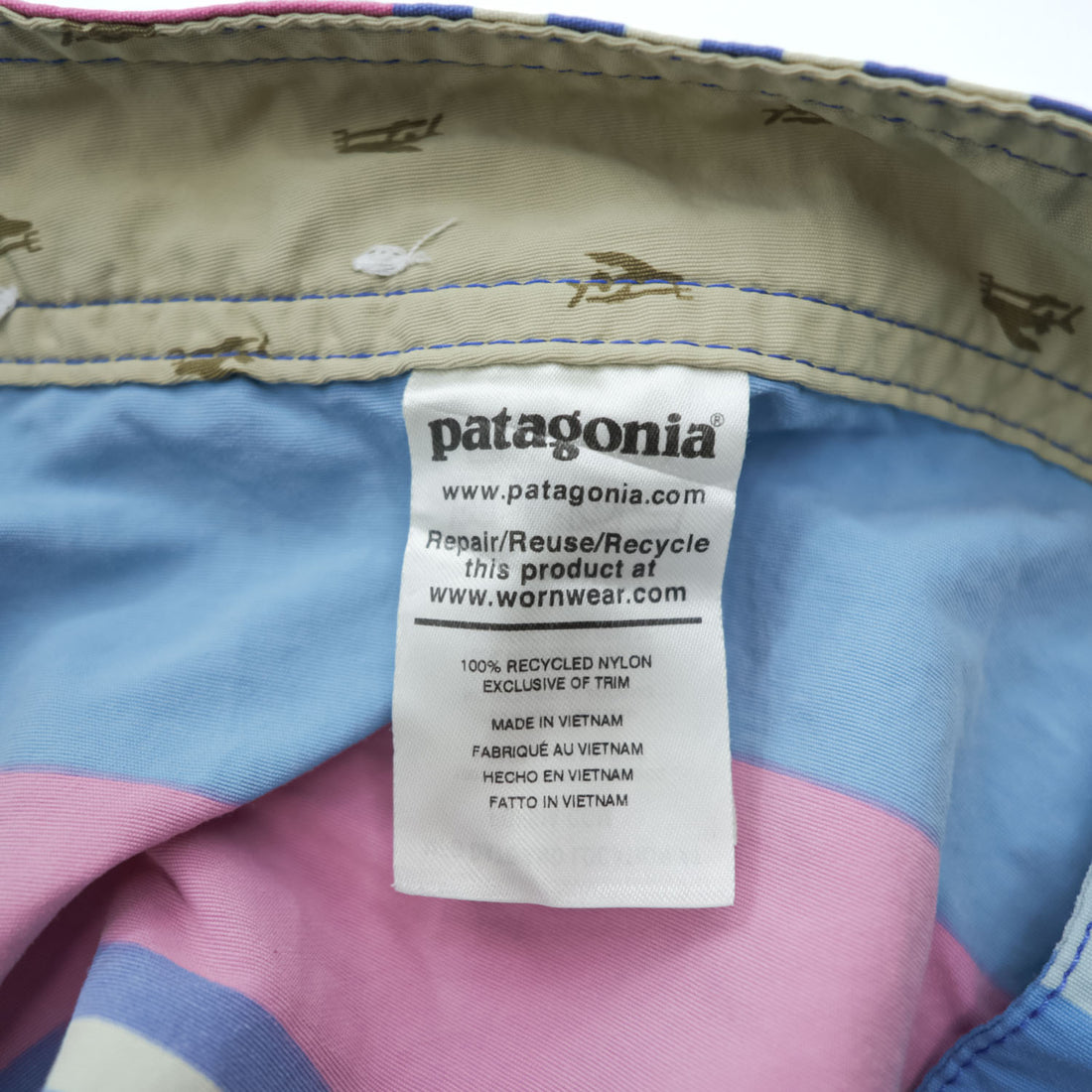Patagonia Wavefarer Boardshorts 19in 86622 SP20 Fitz Stripe Joya Blue Recycled Nylon Surf Shorts