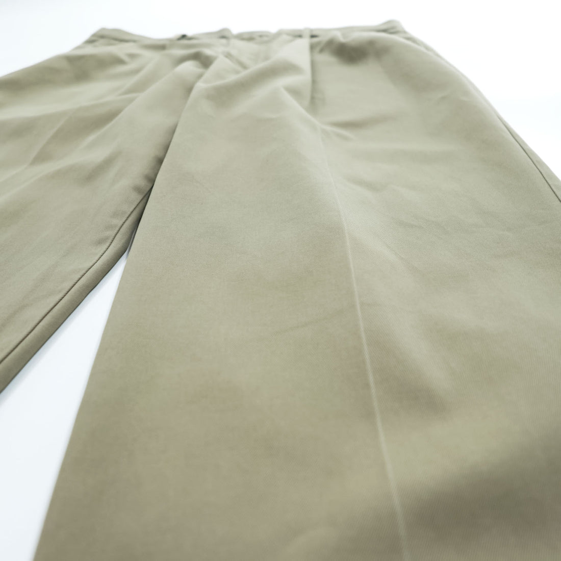 DOCKERS ( Levi's )  2タック ワイド チノパンツ L ベージュ プリーツ SIGNATURE KHAKI CLASSIC FIT