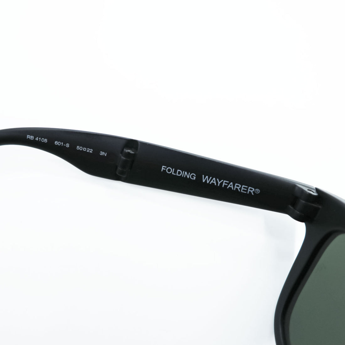 Ray-Ban Italian-made sunglasses, black, folding Wayfarer style, RB4105 601-S 50_22 3N