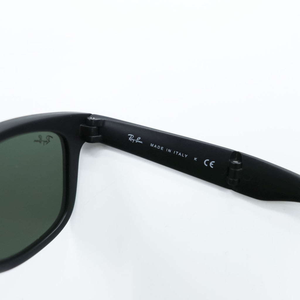 Ray-Ban Italian-made sunglasses, black, folding Wayfarer style, RB4105 601-S 50_22 3N
