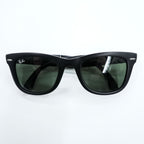 Ray-Ban Italian-made sunglasses, black, folding Wayfarer style, RB4105 601-S 50_22 3N