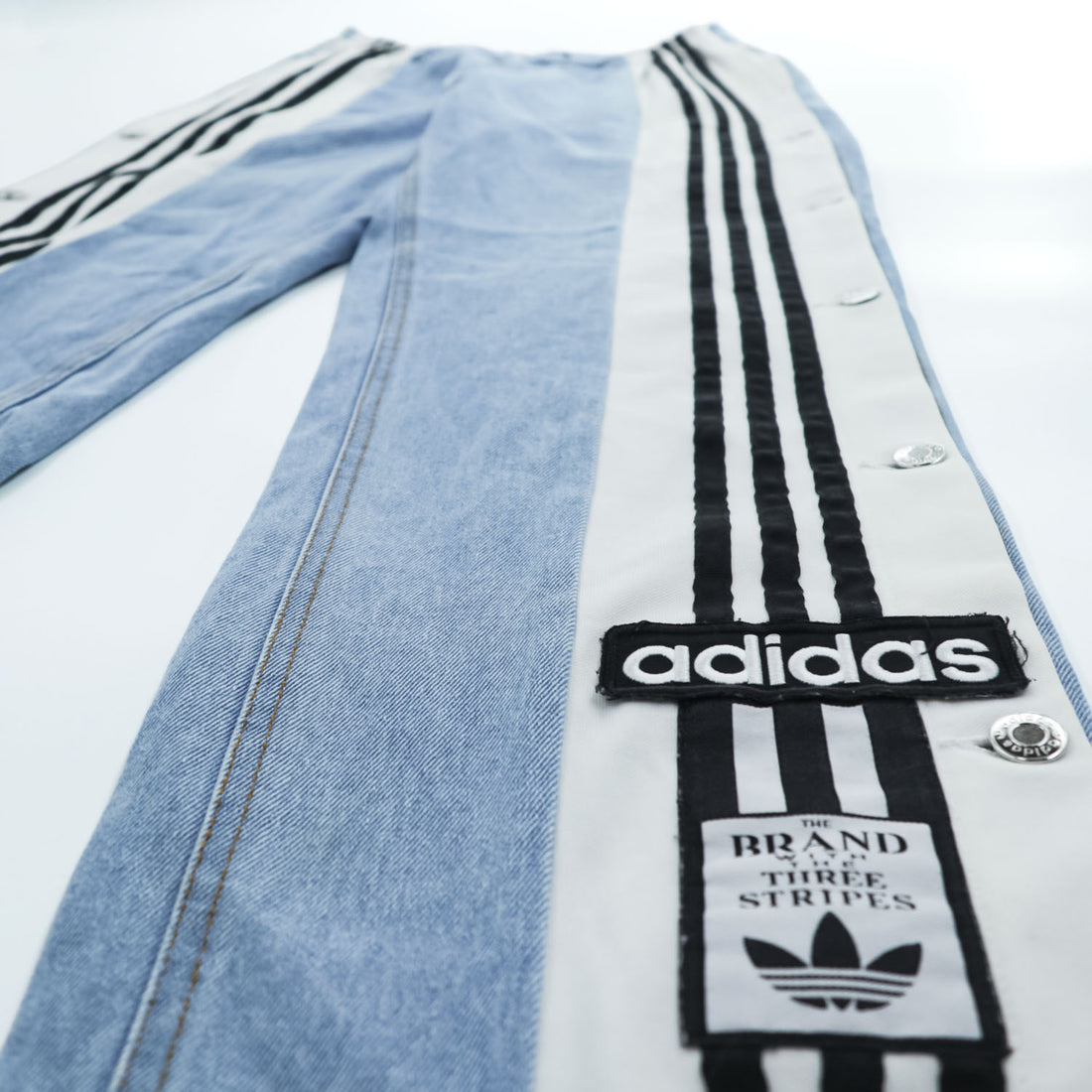 adidas originals アディブレイク サイドスナップ デニムパンツ ジーンズ XL ブルー 3ストライプ H59020