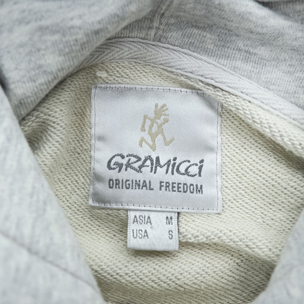 GRAMICCI プルオーバー パーカー M グレー ロゴ 刺繍 カンガルーポケット G303-FT