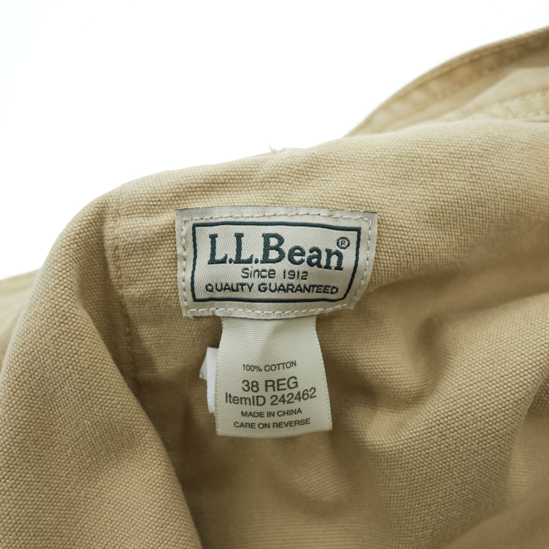 L.L.Bean Men's Cotton Cargo Shorts Beige 38 REG ItemID 242462