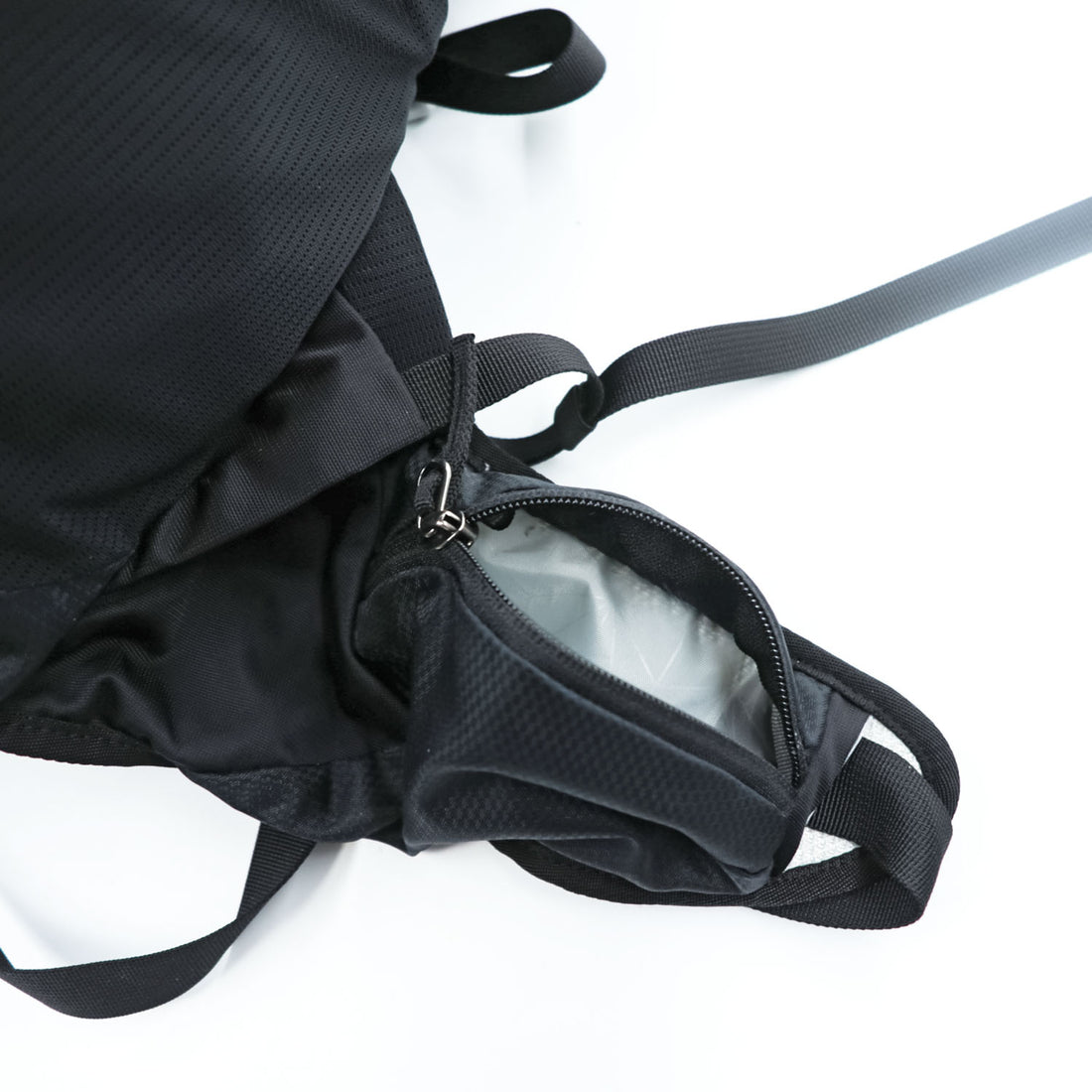 GREGORY MIWOK 18 Black Drawcord Backpack