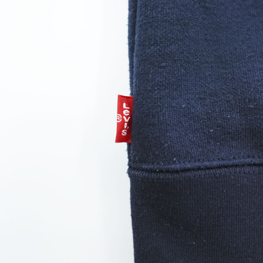 Levi's RED TAB 前V クルーネック スウェット トレーナー L ネイビー 裏起毛 ワンポイントロゴ