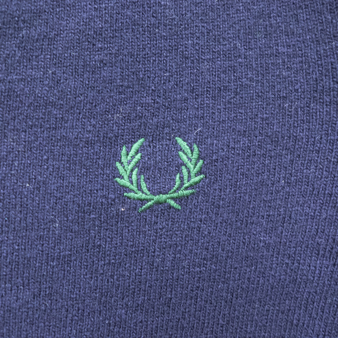 FRED PERRY イタリア製 90年代 ヴィンテージ Vネック ニット セーター L ネイビー ワンポイントロゴ