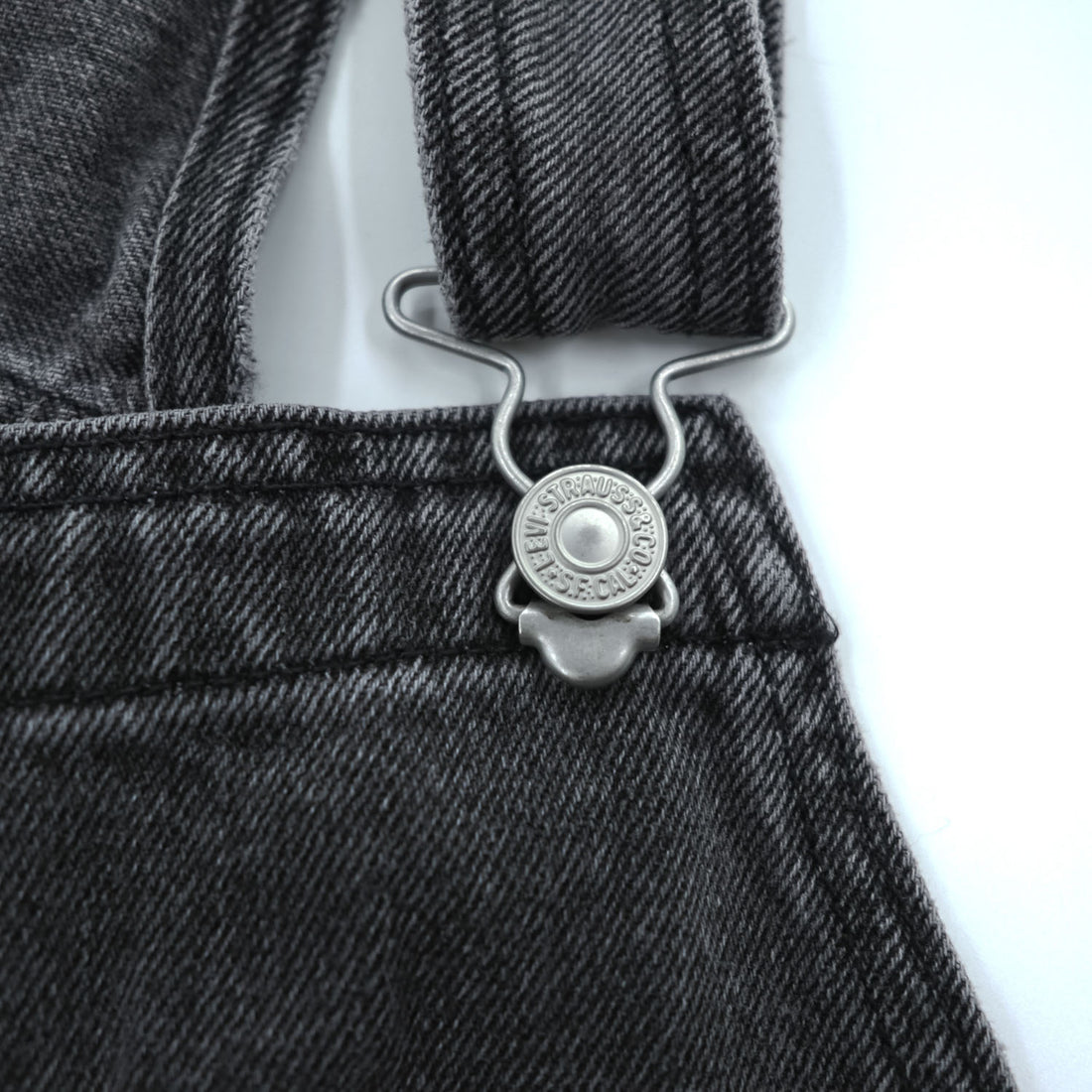 Levi's ブラックデニム ワーク オーバーオール L グレーフェード ヴィンテージ加工 79107-0006