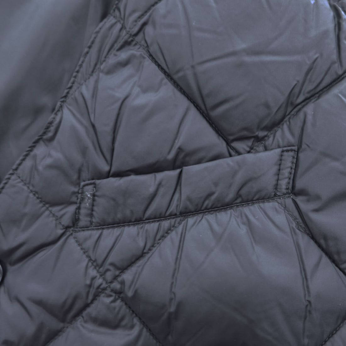 TAION City Line Men's Quilted Down Gilet Vest Black Size M V Neck Snap Button