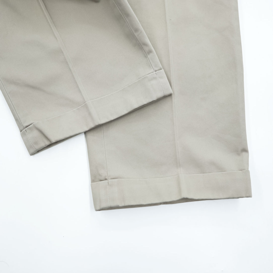 Brooks Brothers チノパンツ ADVANTAGE CHINO ELLIOT L ベージュ 2タック プリーツ ダブルカフス LIGHT WEIGHT