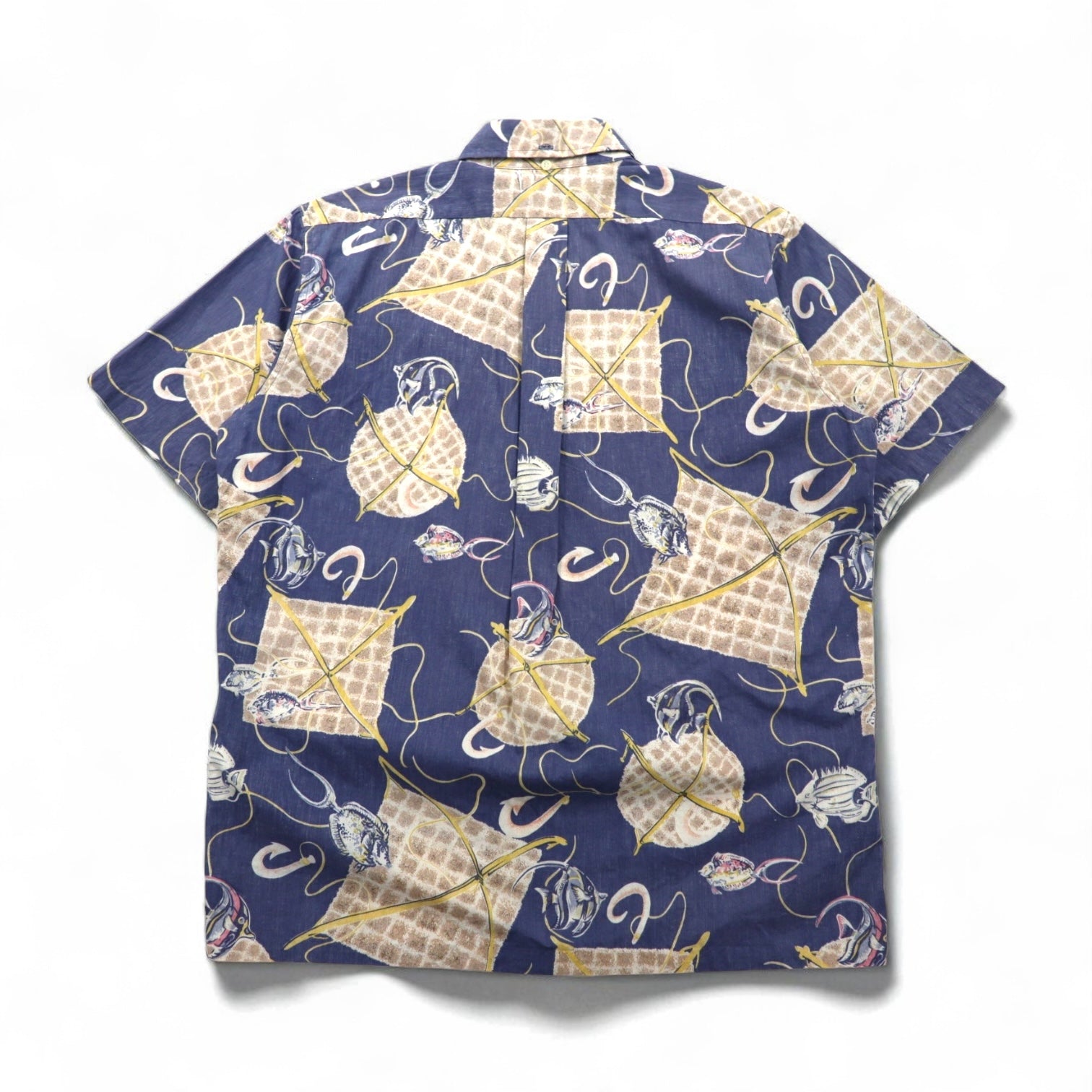 Reyn Spooner 90s Hawaiian Bikini Tag Pullover Short Sleeve Button-Down Aloha Shirt, Size M, Blue Cotton, Fish Motif