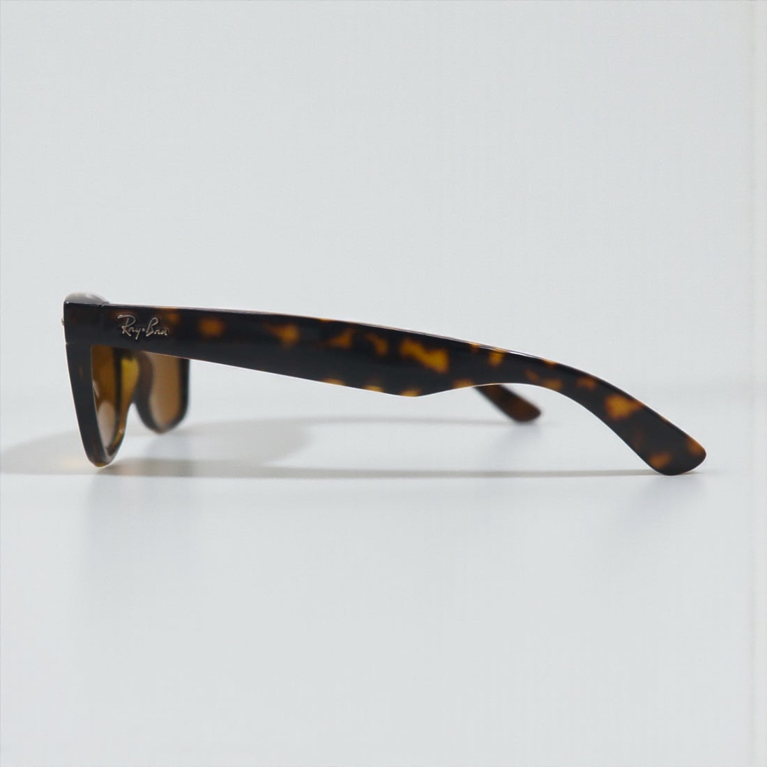 Ray-Ban New Wayfarer Wellington Sunglasses RB2132 710 55-18 3N Tortoiseshell Made in Italy, Unused