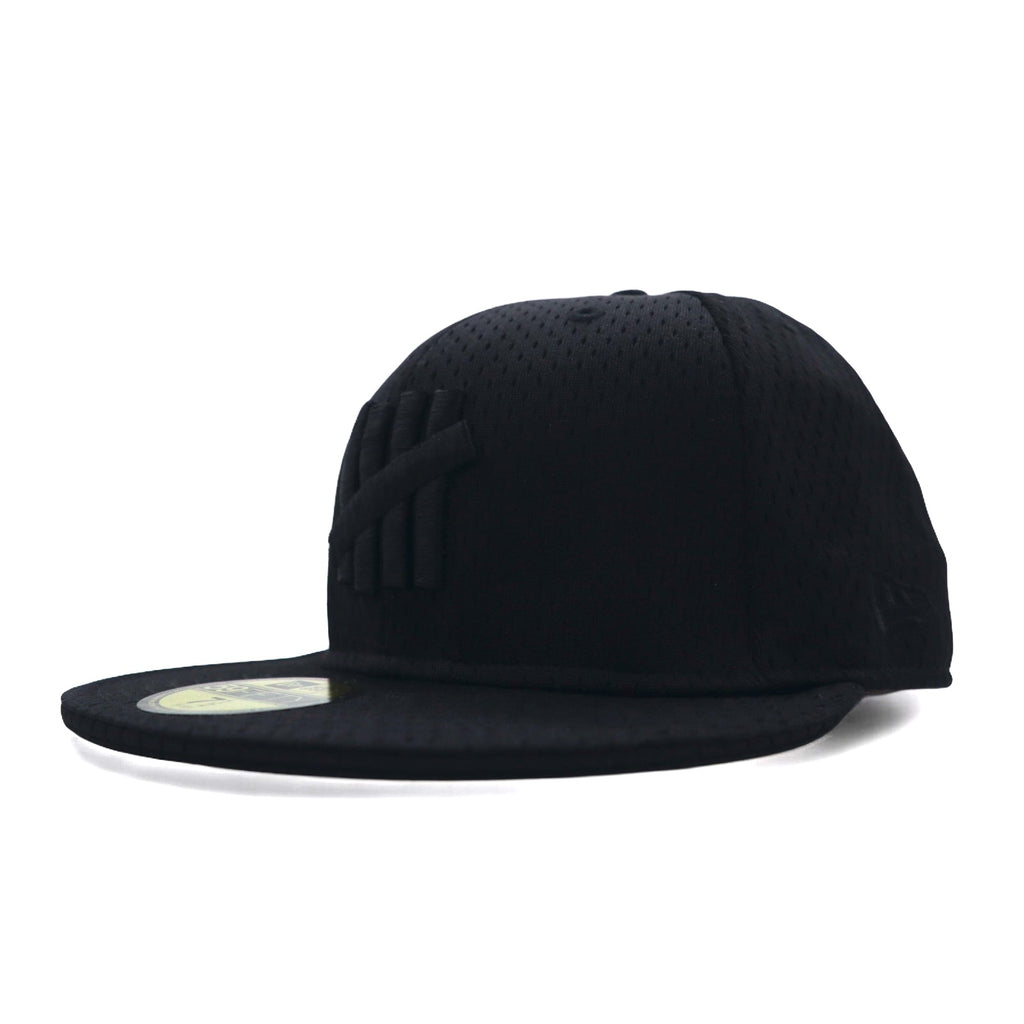 UNDEFEATED ×  NEWERA ベースボールキャップ 59.6cm ブラック メッシュ ポリエステル ロゴ刺繍