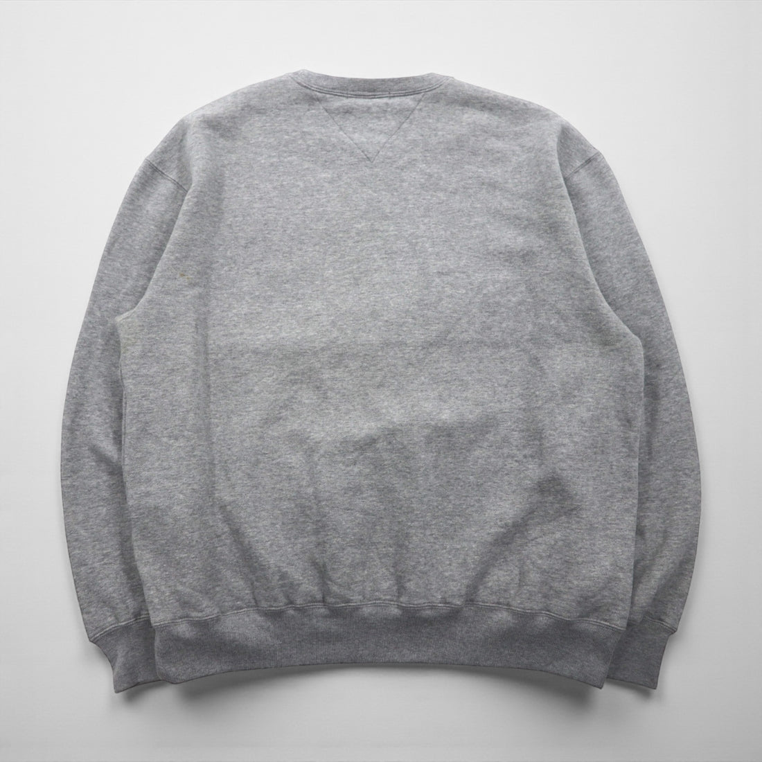 TOMMY HILFIGER 90s Heavyweight V-neck Sweatshirt, XL, Gray, with One-Point Logo