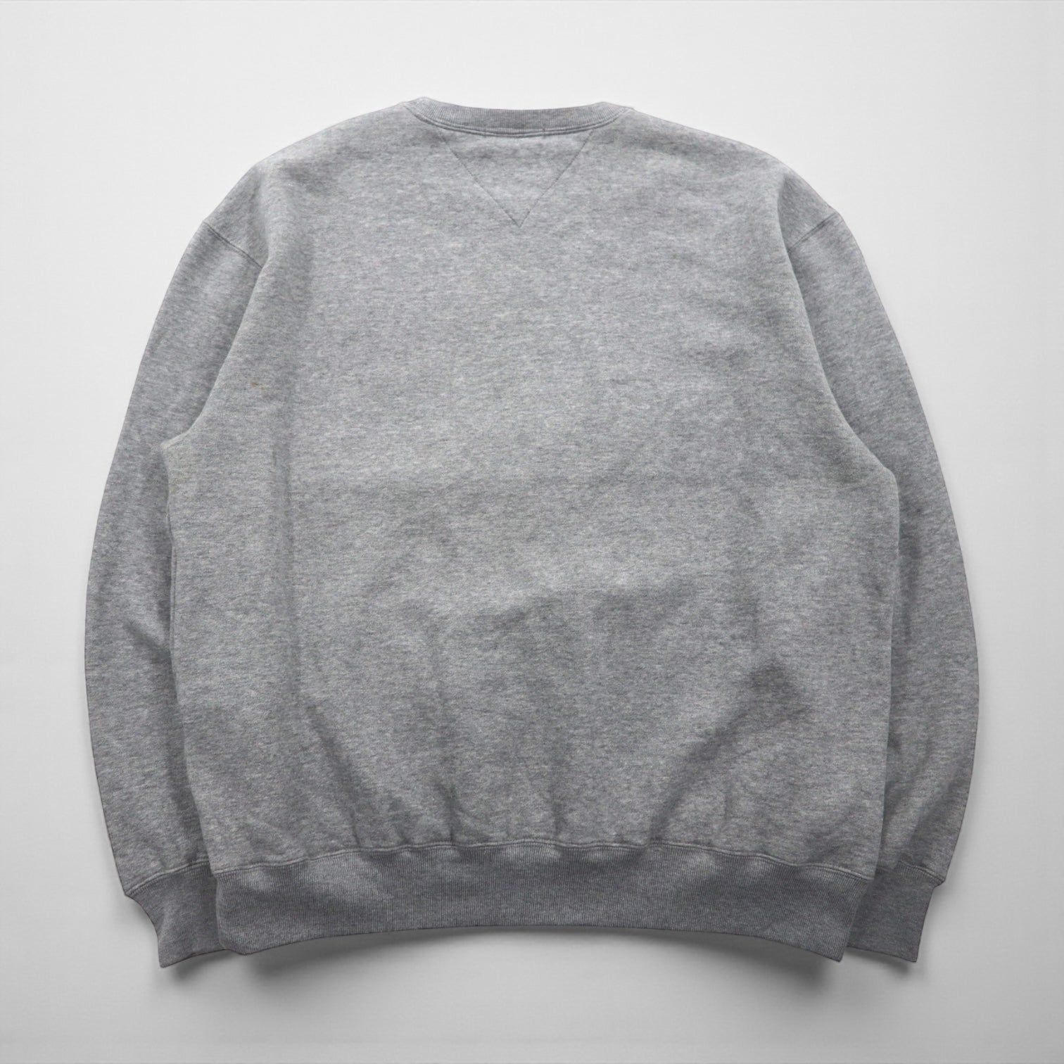 TOMMY HILFIGER 90s Heavyweight V-neck Sweatshirt, XL, Gray, with One-Point Logo