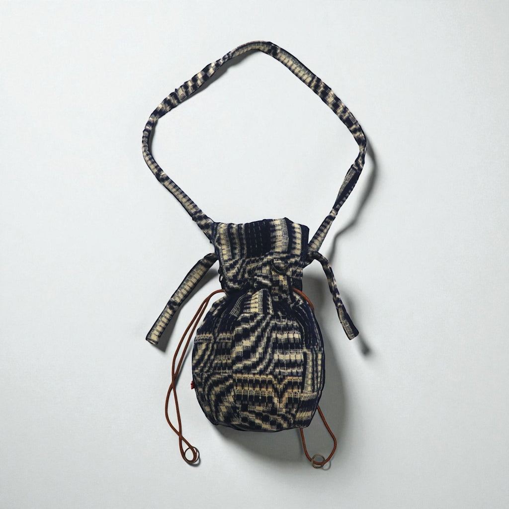 Leh Shoulder Bag DOME TYPE BAG (ANTIQUE INDIGO) Antique Wool Sashiko LONELY PLANET 861