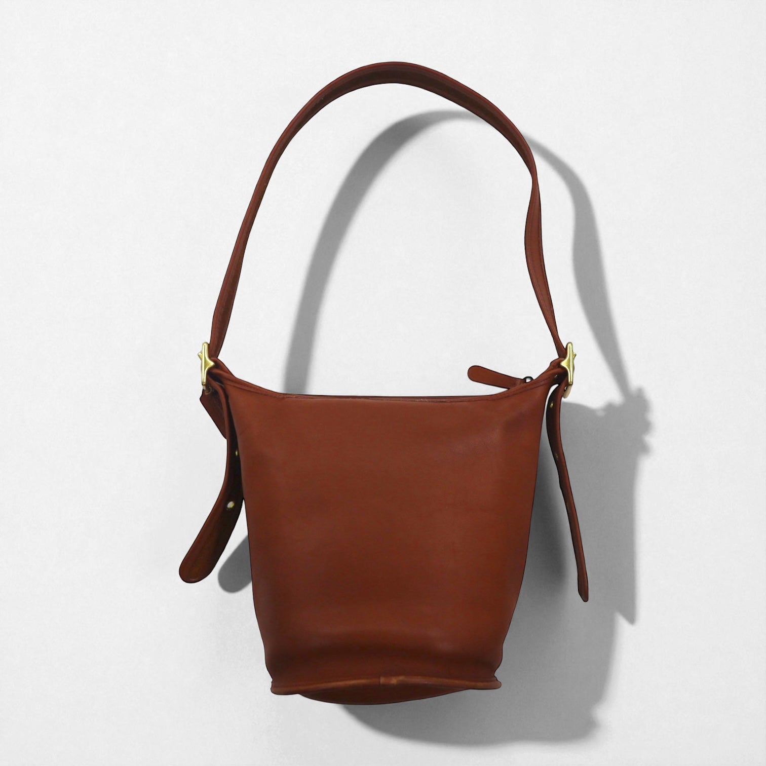 Vintage Coach 9953 Bucket Shoulder Bag, Made in the USA, Leather, Cowhide