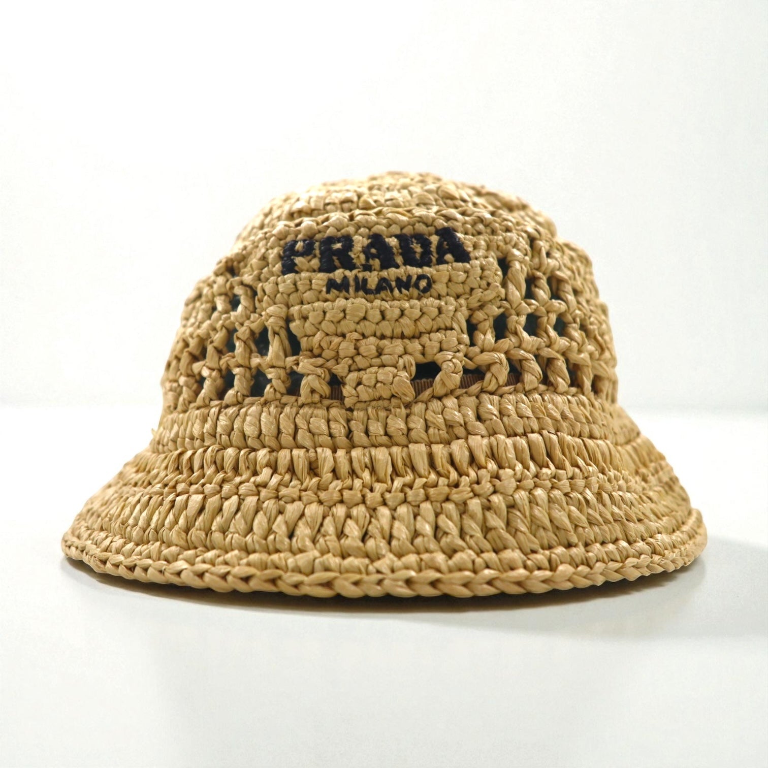 PRADA ナチュラル クロシェ バケットハット ベージュ ラフィア 1HC137