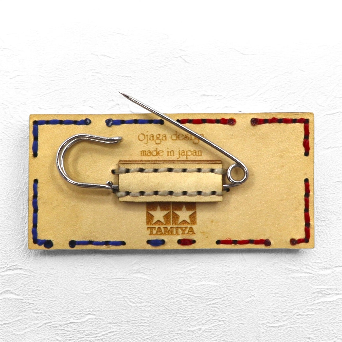 ojaga design × TAMIYA バッジ レザー ピン ブローチ 日本製