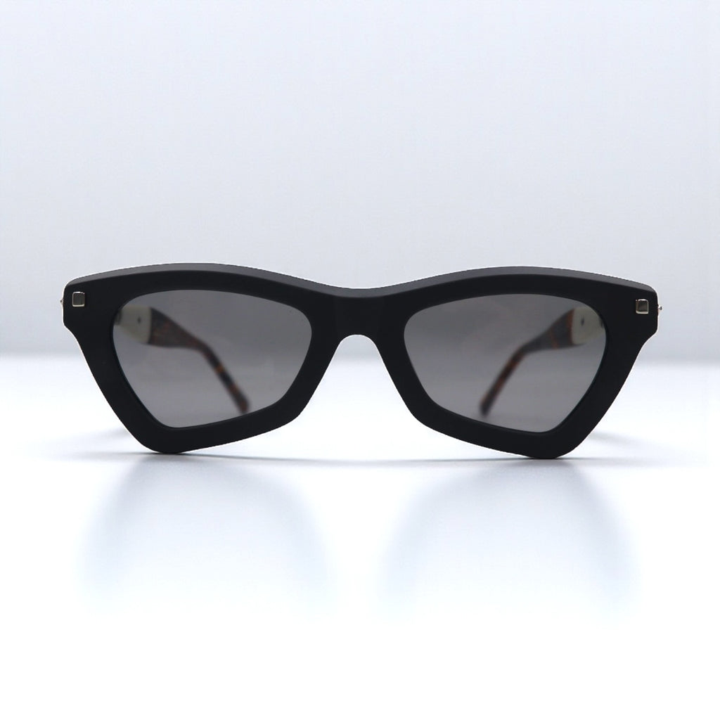 KUBORAUM Maske J7 Cat Eye Sunglasses, Black Tortoiseshell, BS 51-20 145, Made in Italy