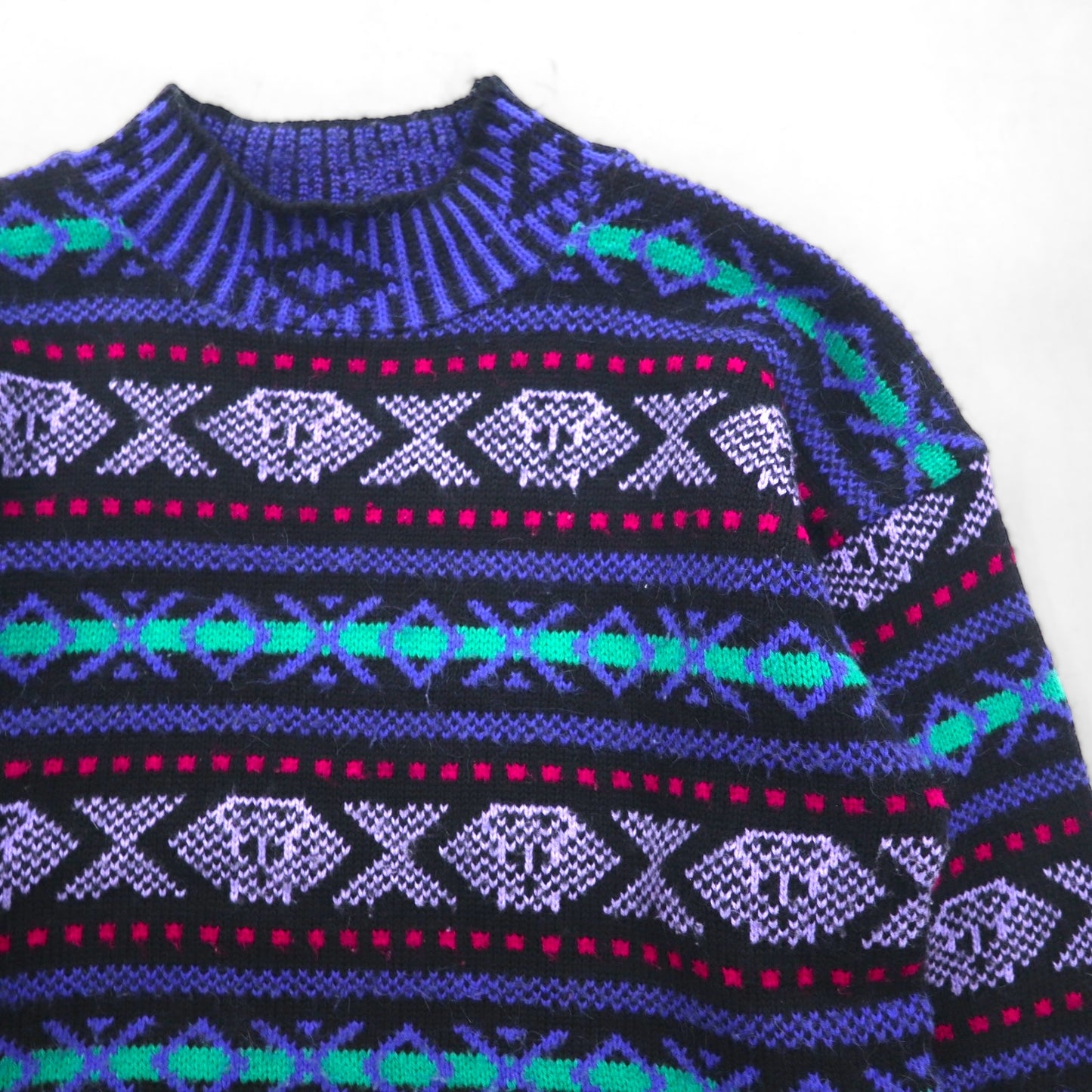 90s Vintage Wool Knit Sweater, All-Over Print, Size M, Wool, Across Australia by KNIT WAVES, Made in Australia, 90s