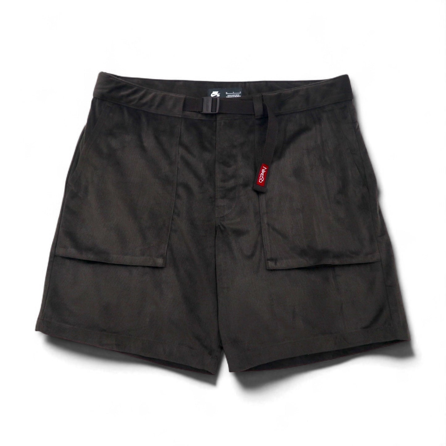 NIKE SB Velvet Corduroy Belted Shorts, Brown, Size XL, AA1075-220