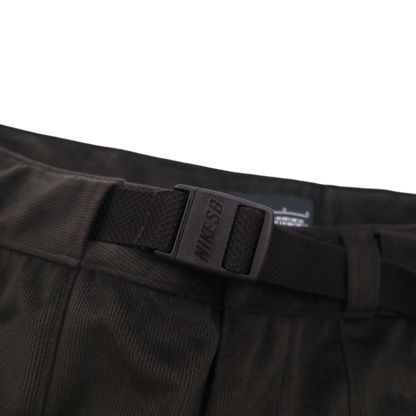 NIKE SB Velvet Corduroy Belted Shorts, Brown, Size XL, AA1075-220