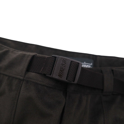 NIKE SB Velvet Corduroy Belted Shorts, Brown, Size XL, AA1075-220