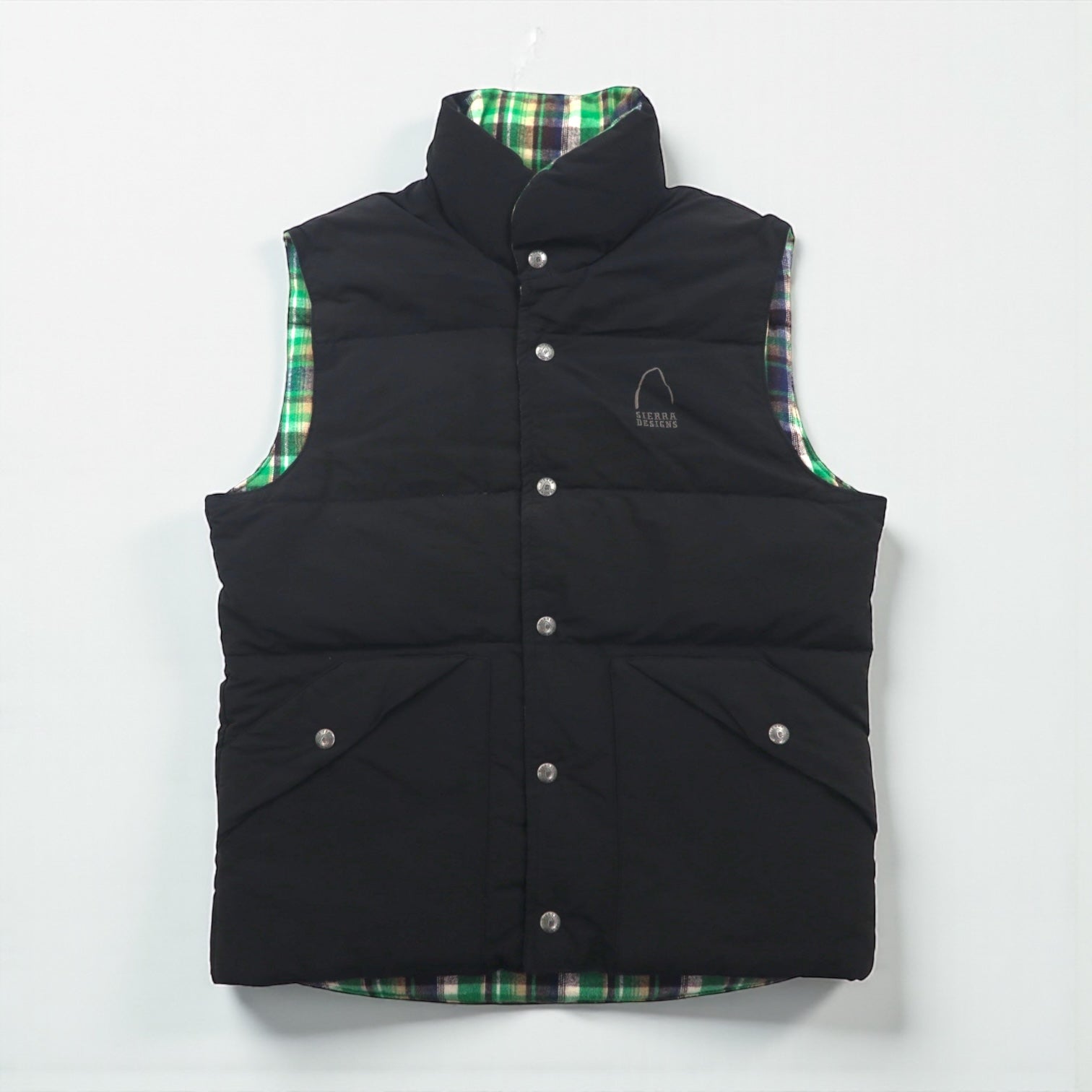 SIERRA DESIGNS 60/40 Cloth Reversible Down Vest, Size Small, Black and Green Check