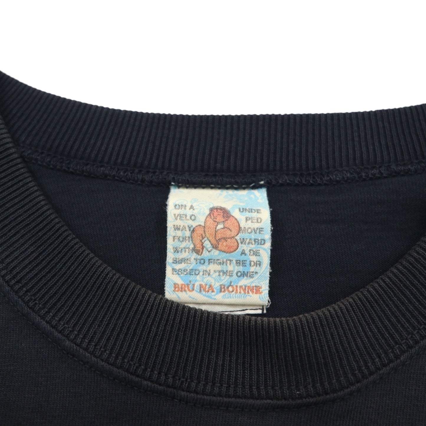 BRU NA BOINNE プリント Tシャツ M ブラック THE END りんご コットン