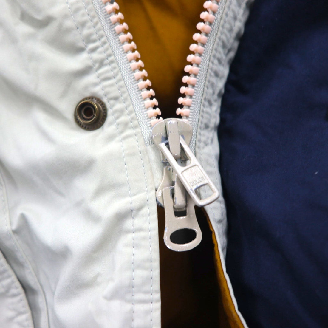 LONDON FOG 90s 65/35 Cross Stand Collar Down Jacket, Size 2XL, Beige, Drawcord