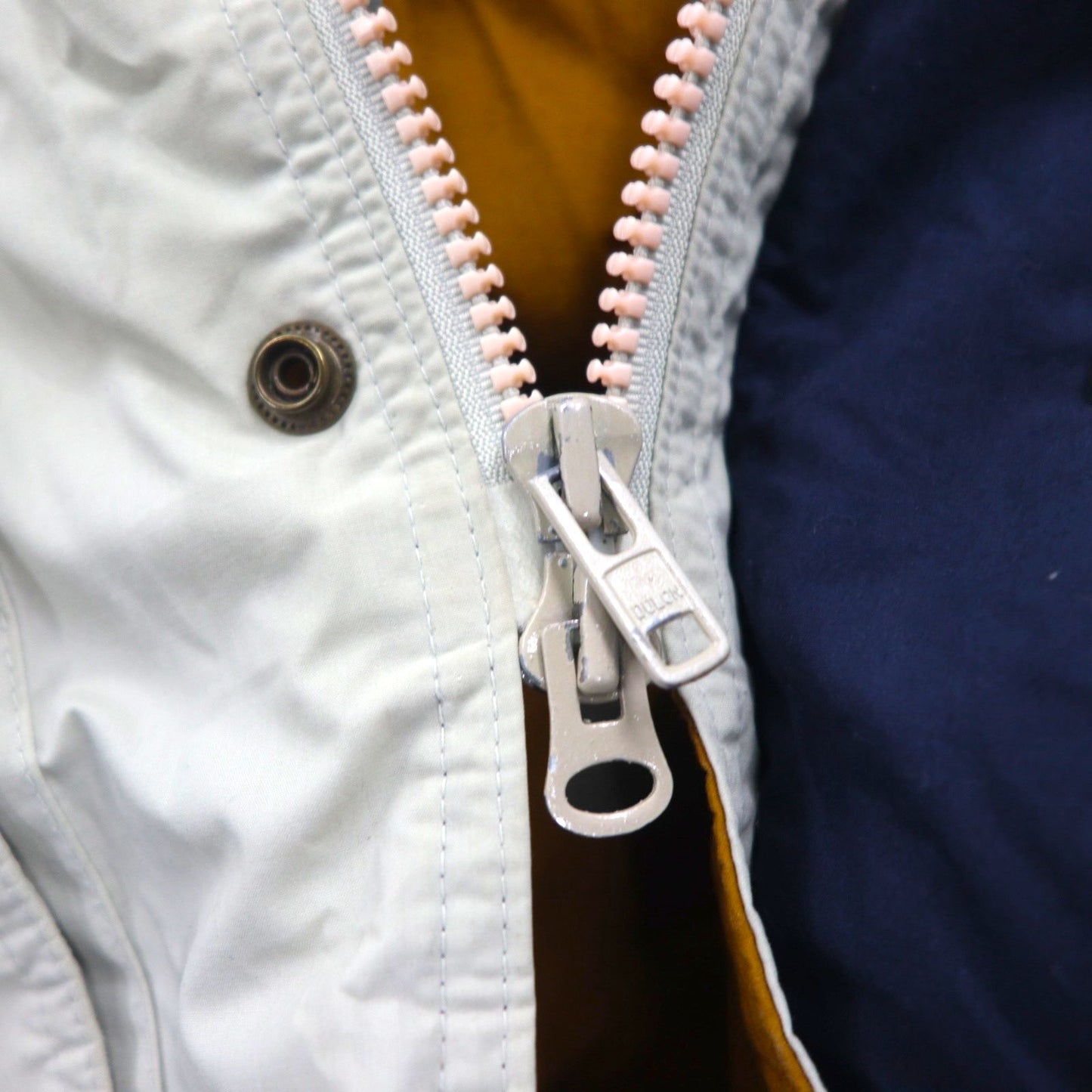 LONDON FOG 90s 65/35 Cross Stand Collar Down Jacket, Size 2XL, Beige, Drawcord