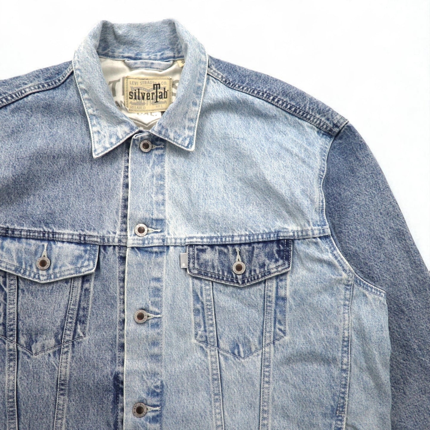 Levi's SILVER TAB Relaxed Trucker Jacket, Size L, Indigo and Light Blue Two-Tone, HEART IS GOOD, A31790005