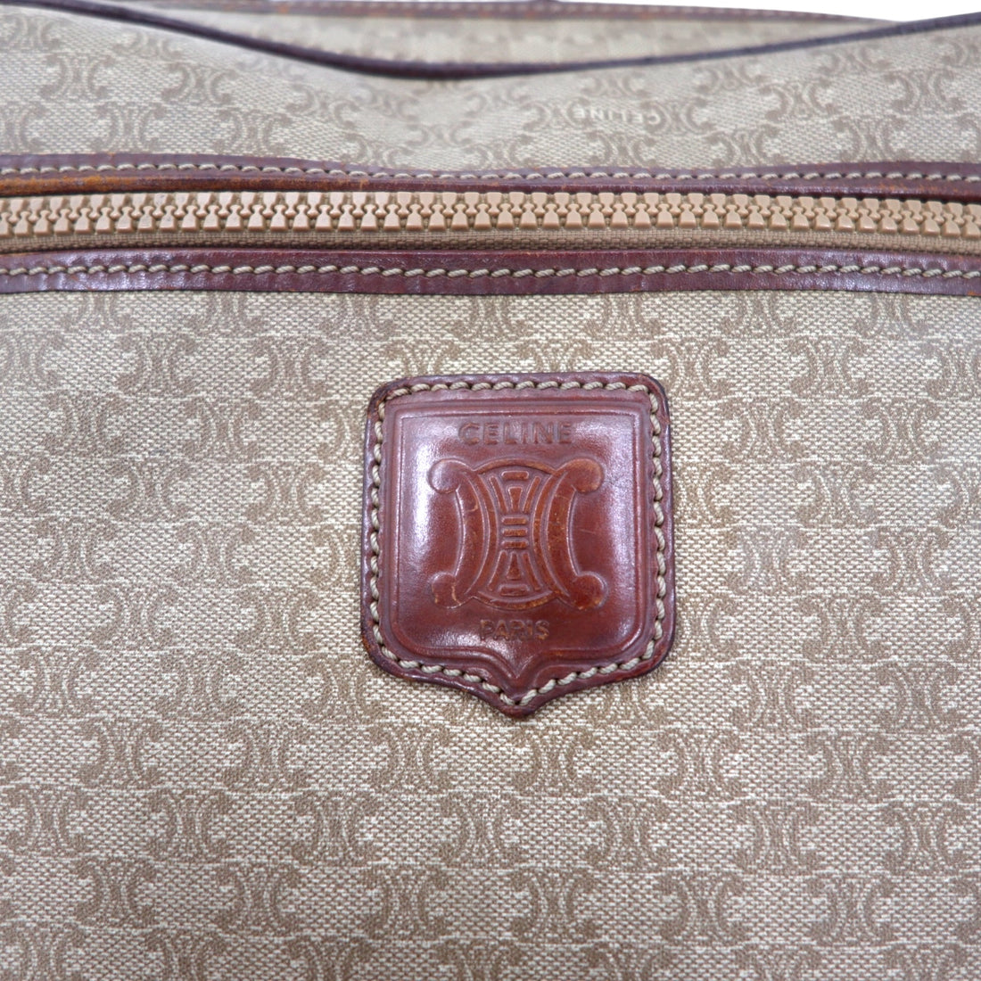 CELINE Made in Italy Old Macadam Shoulder Bag Beige Leather All-over Pattern Logo Riri Zip M07