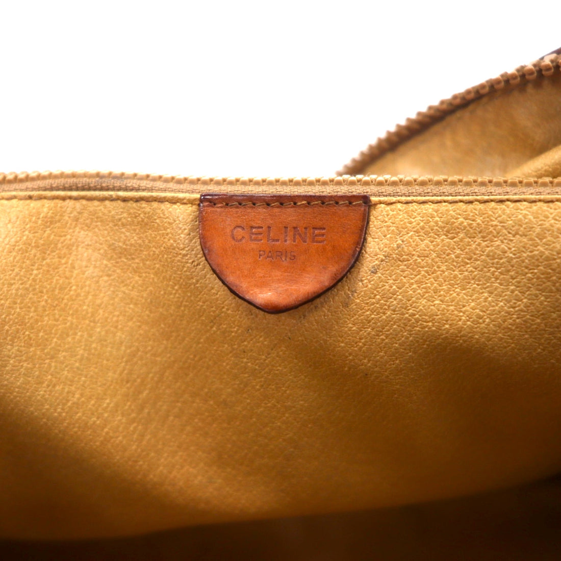 CELINE Made in Italy Old Macadam Shoulder Bag Beige Leather All-over Pattern Logo Riri Zip M07