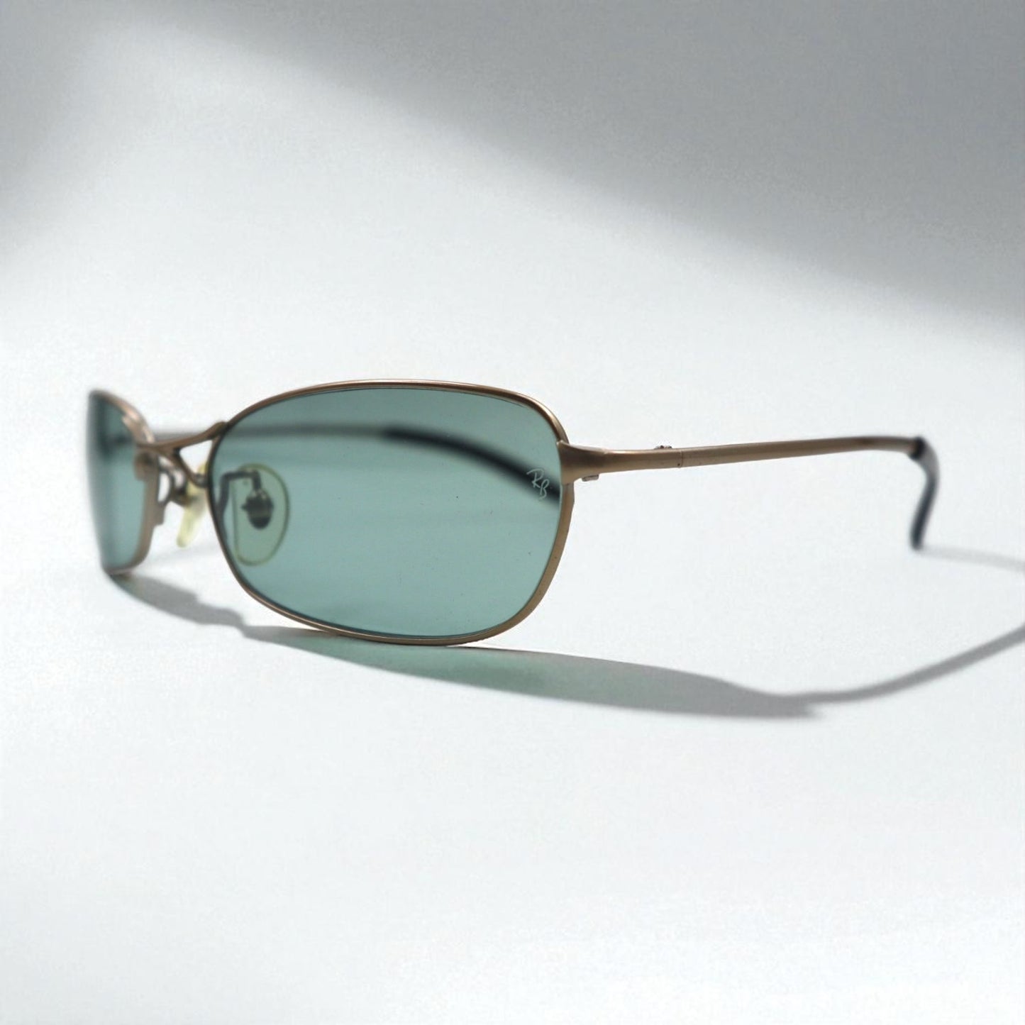 Ray-Ban レクタングル サングラス メタルフレーム ゴールド RB3210 026/82 55-18-130