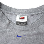 NIKE 90s Center Swoosh Print T-Shirt XXL Grey Cotton Team Tag NCAA College Kentucky Wildcats Big Size